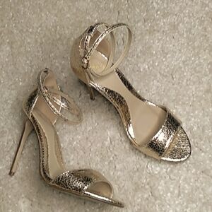 MISGUIDED  double strap crackeled print heels size 9.5